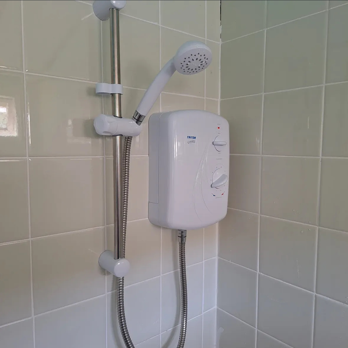 Domestic and commercial electrical work