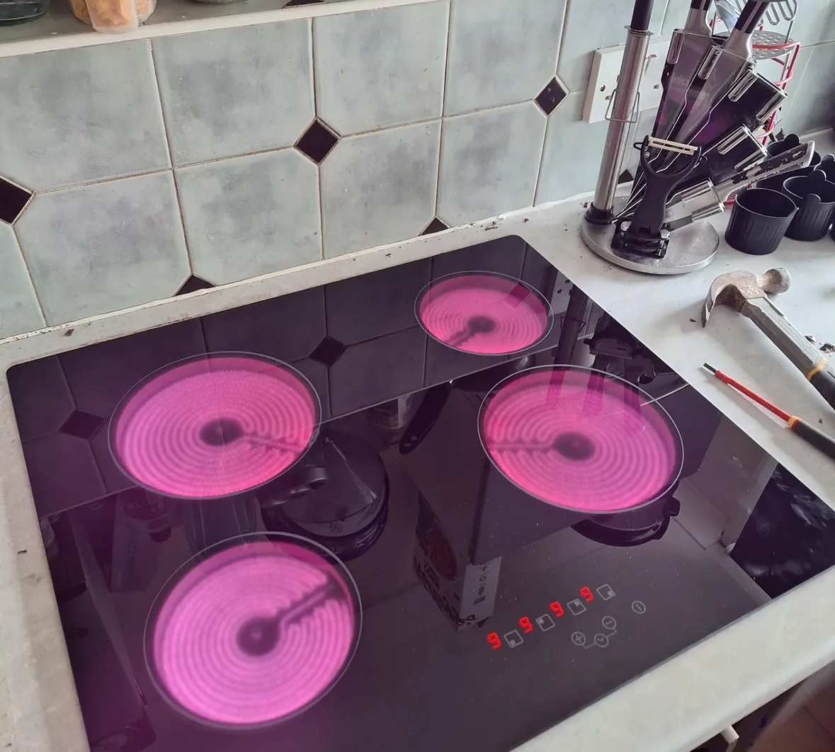 Induction hob installation